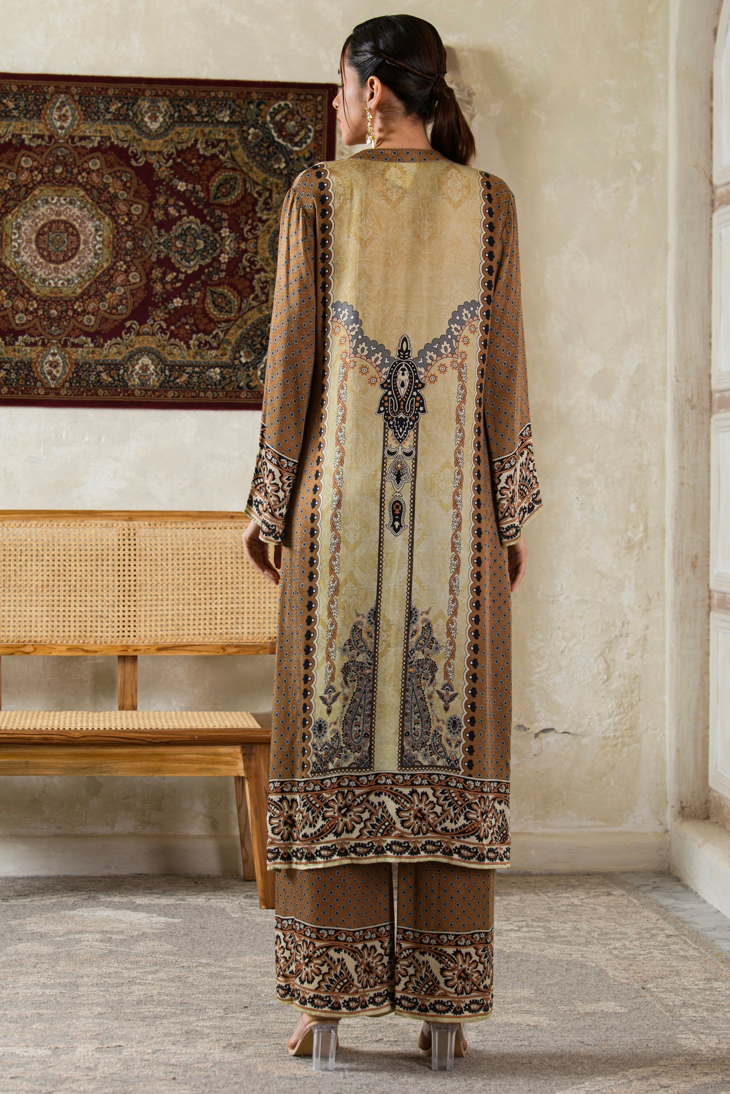 Unstitched Crepe SU - 053