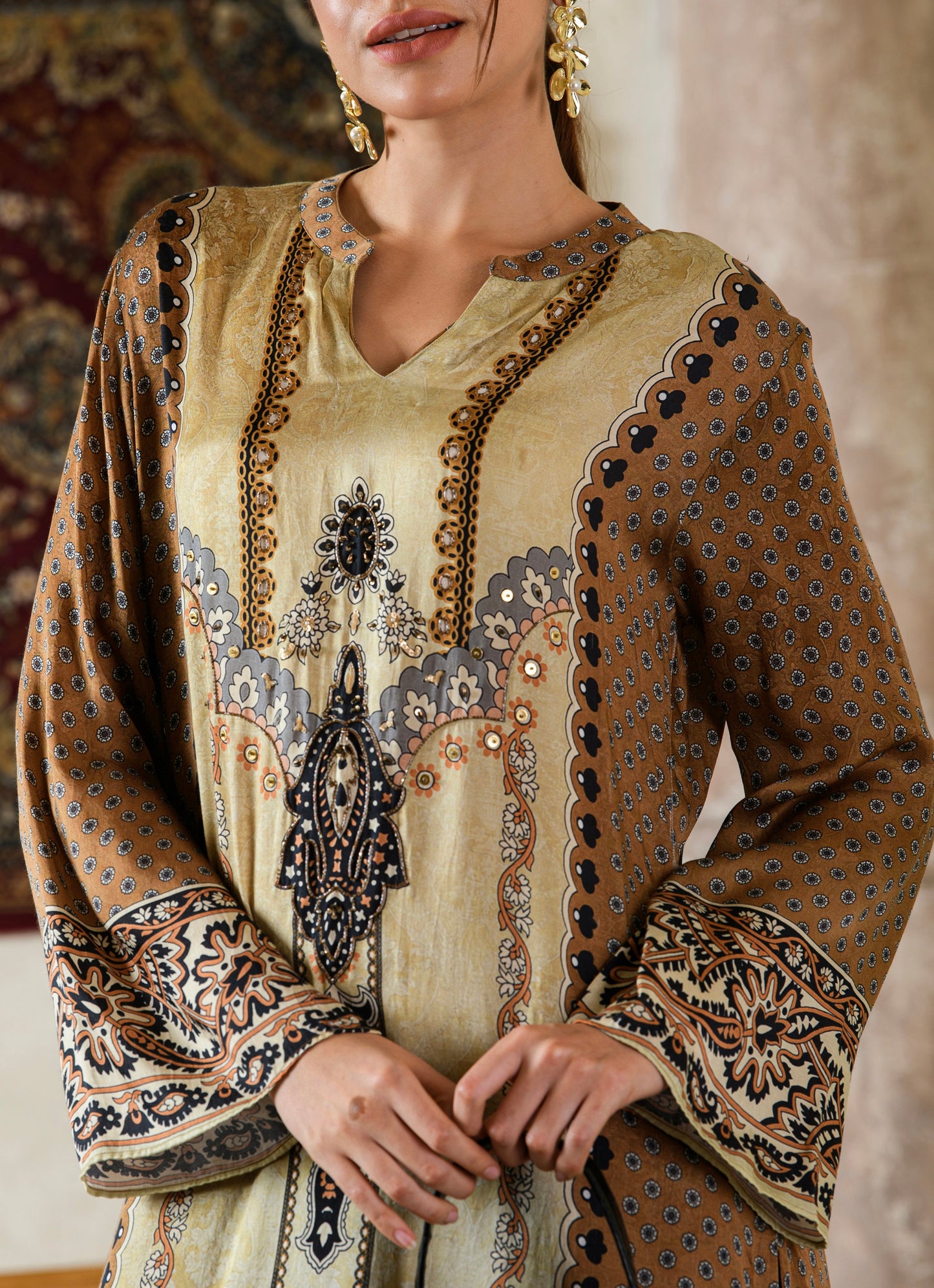 Unstitched Crepe SU - 053