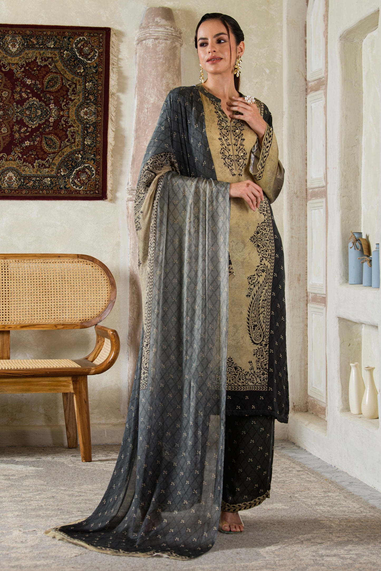 Unstitched Crepe SU-051