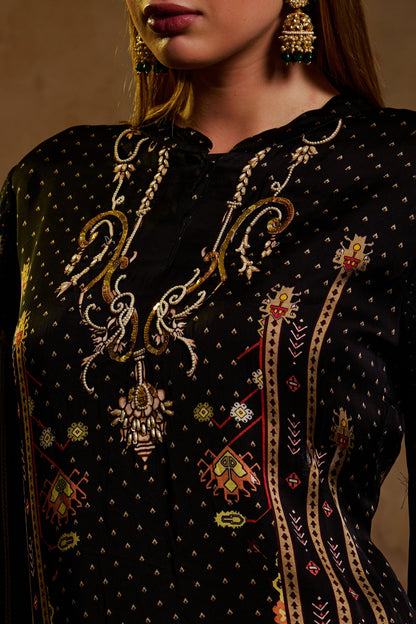 Unstitched Crepe SU - 046